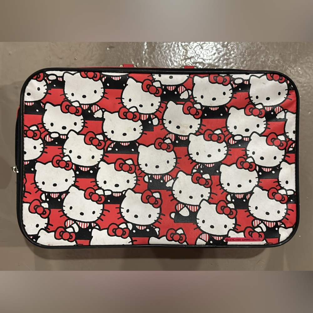 Hello Kitty kids’ suitcase vintage 1990s